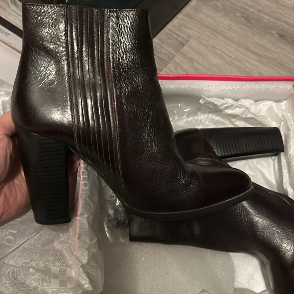 Zara dark brown booties leather
